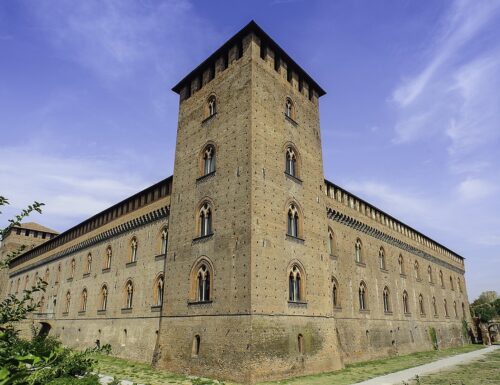 Salita alla Torre del Castello Visconteo