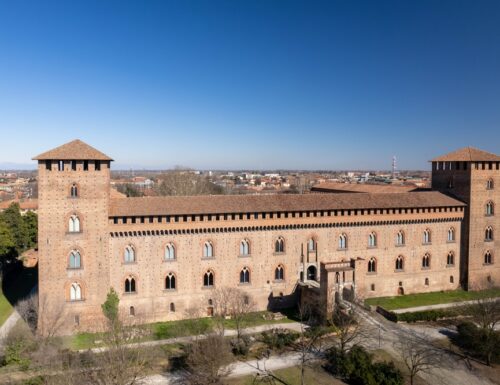 Castello Visconteo, la possente dimora voluta da Galeazzo II, oggi ospita i Musei Civici di Pavia