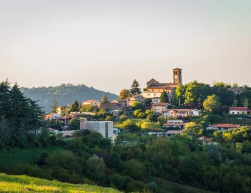 "Calici di fine estate 2023: Un evento unico nel borgo medioevale di Fortunago"