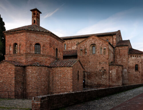 Basilica di Santa Maria Maggiore a Lomello, uno splendido esempio di architettura romanica in Lombardia