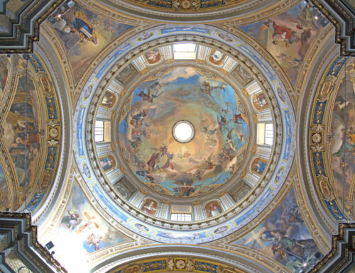 La glorificazione di San Lorenzo, nella cupola del Duomo di Voghera