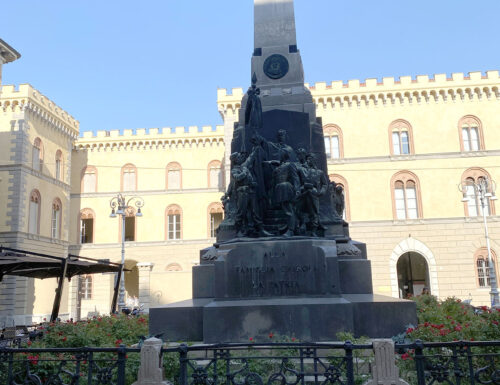 Monumento alla famiglia Cairoli, in Piazza del Lino l'omaggio di Pavia ai suoi eroi risorgimentali