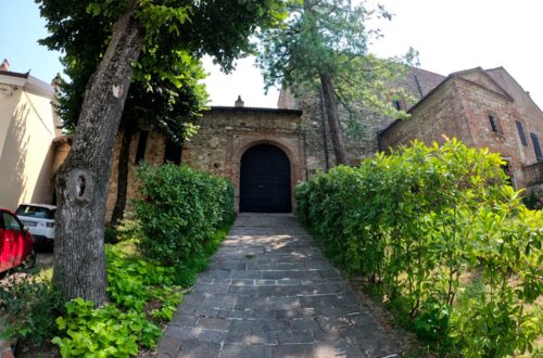 Castello di Oliva Gessi, il cuore del piccolo borgo dell'Oltrepò Pavese