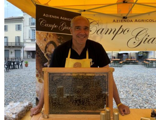 Ogni domenica, in piazza Duomo a Voghera, il mercato di Campagna Amica