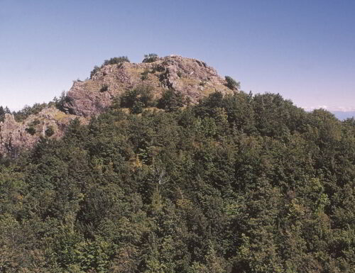 Sabato 5 agosto un’escursione naturalistica alla scoperta dei Sassi Neri di Pietra Corva