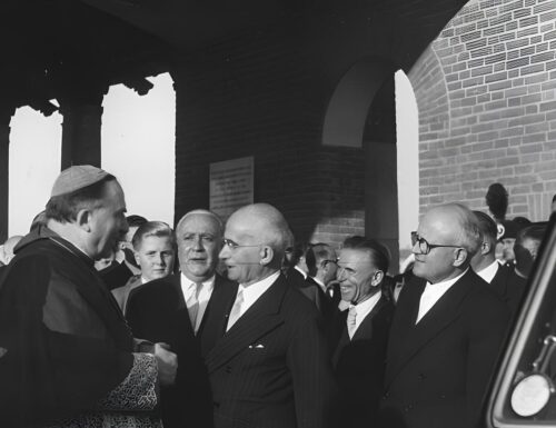 Inaugurazione del Ponte Coperto a Pavia da parte del presidente Einaudi