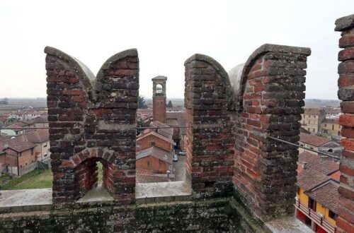 Il Castello di Rosasco: testimone millenario della storia Lomellina