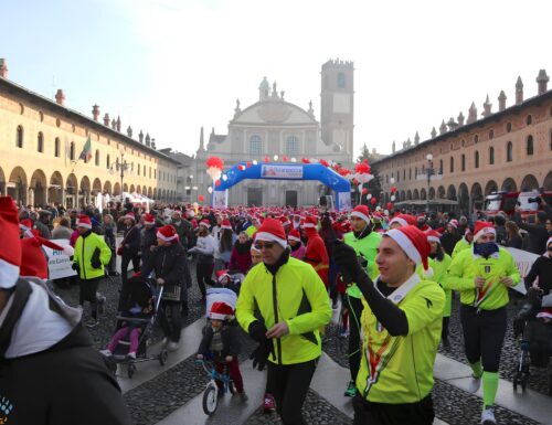 Scarpadoro di Natale 2024: solidarietà e spirito natalizio a Vigevano