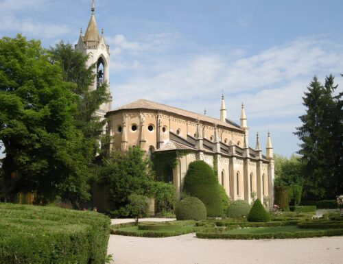 Sussurri di borgo antico: tra sapori e luoghi della storia